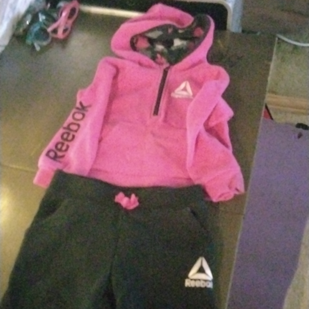 Reebok 3t girls outfit